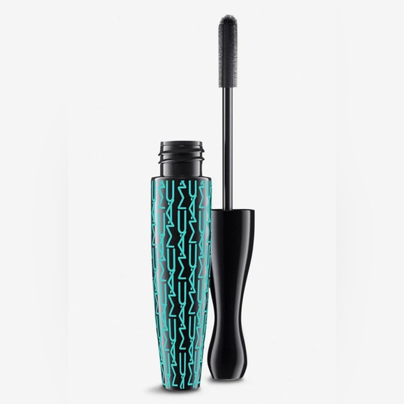 List 1 of 3: MAC Mascara Extreme Dimension Waterproof 13g: Bold volume, all-day. - Picture 1 of 5